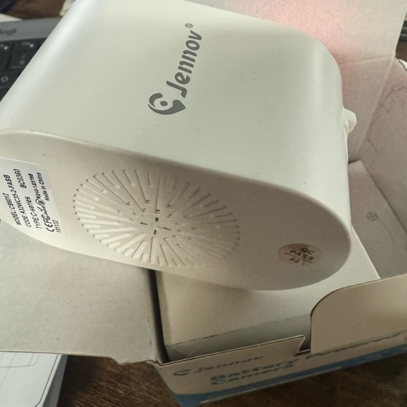 Wireless Security Camera - Picture 3 of 7